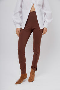 Pantalón Acomodo Marrón